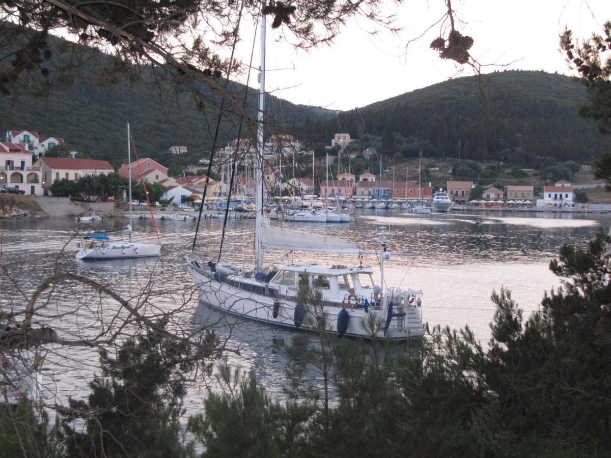 Euphoria Superior Suite Apartment Argostoli  Bagian luar foto